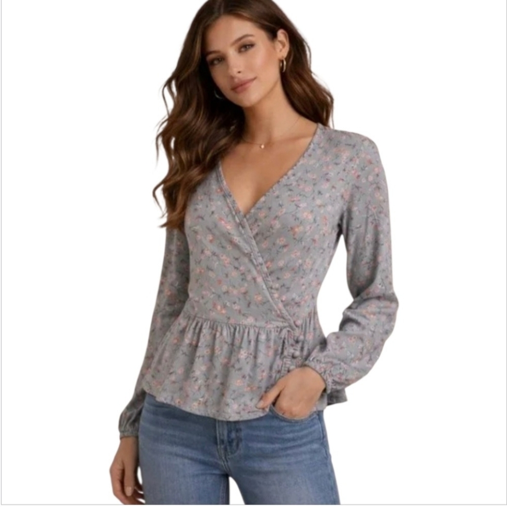 3/$15 Japna Gray Floral V-Neck Surplice Wrap Longsleeve Boho NWT LRG Grey